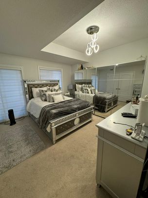 For Lease - 12 Waterstone Way, Whitby, Ontario - Photo 1