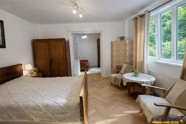 FILM Tur 3D!Casa cu 4 camere si curte, Central, Targu Mures. - Fotografie 1