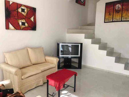 Casa amueblada de 2 niveles, en Fraccionamiento Libélulas. - Photo 3