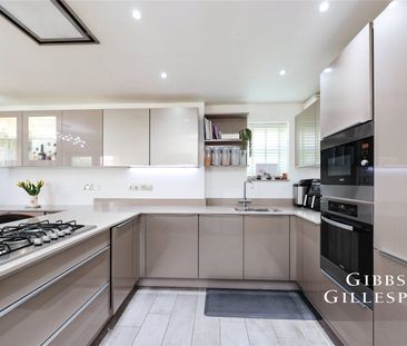 5 Bedroom House to rent - Photo 3