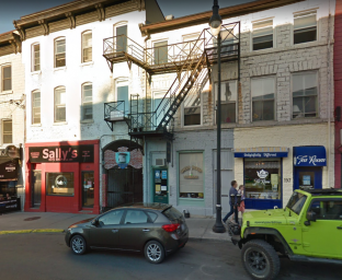 199.2 Wellington Street - 1 bed, 1 bath RENOVATED UNIT - Photo 1