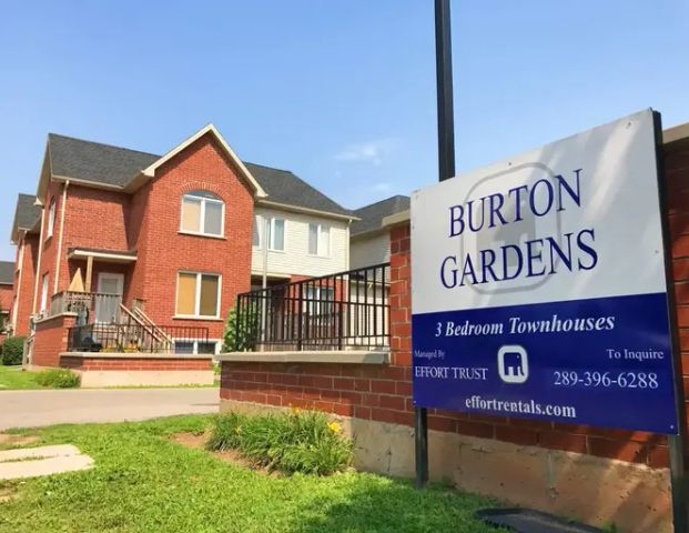 Burton Gardens Townhouses | 111 Burton St., Hamilton - Photo 1