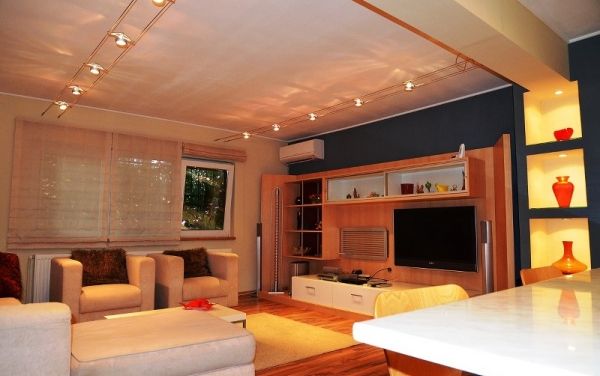 Apartament 3 camere, zona Democratiei - Photo 1