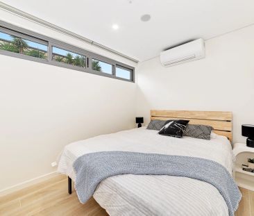 Brand New Fully Furnished One-Bedroom Apartment with Everything You... - Photo 3