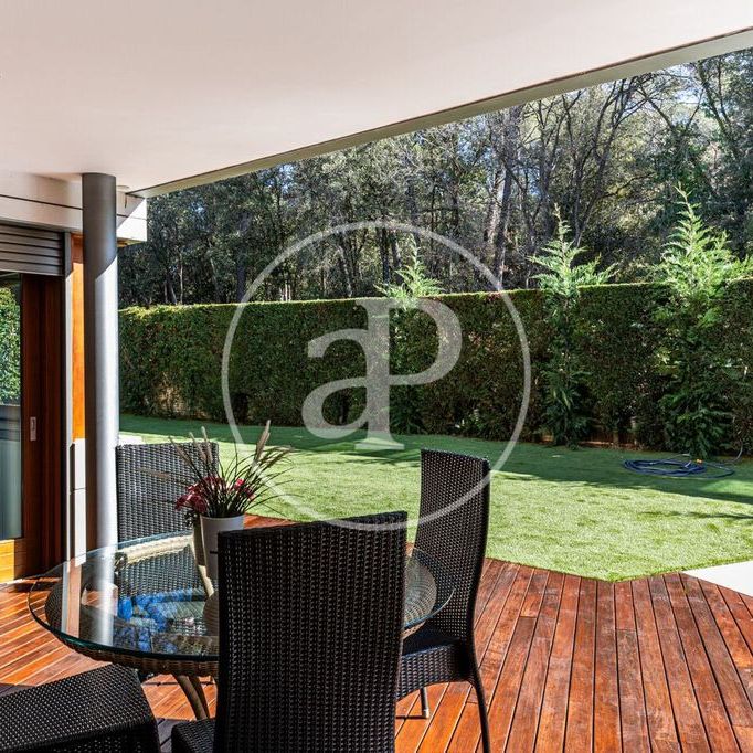 5 bedroom luxury Villa for rent in Sant Cugat, Spain - Photo 1