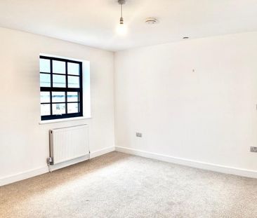 4 bedroom detached house to rent - Photo 5