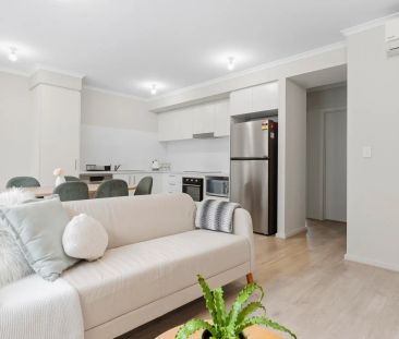 Stylish & Contemporary Living in the Heart of Prospect - Photo 3