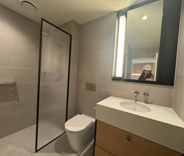 Spacious 2-Bedroom Apartment – Prime Southbank Location! - Photo 5