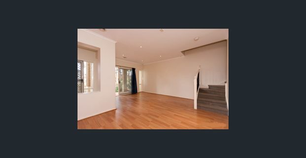 STYLISH LOW-MAINTENANCE LIVING IN THE HEART OF BUNDOORA - Photo 1