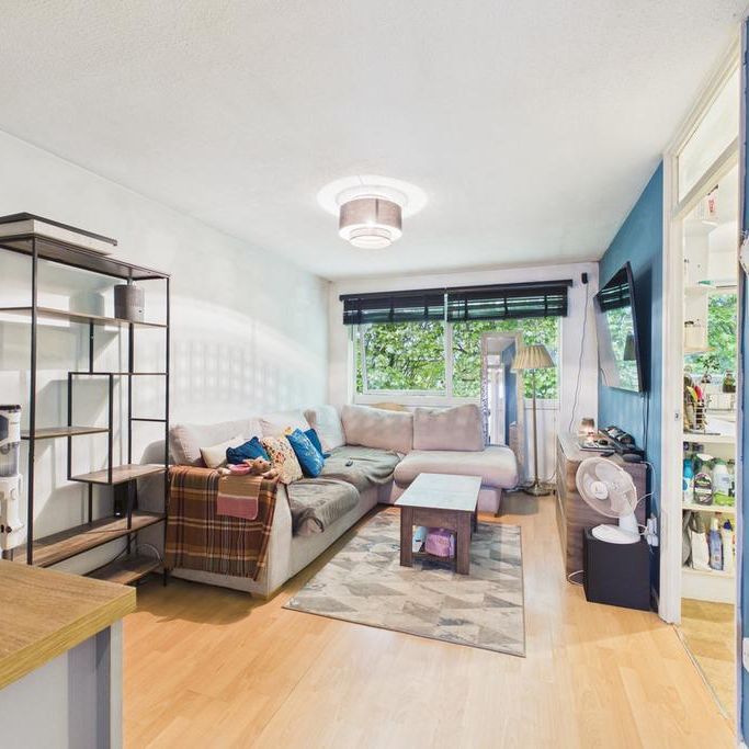 1 bedroom apartment to rent - Photo 1