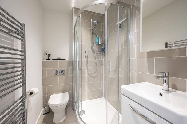 2 bedroom flat to rent - Photo 1