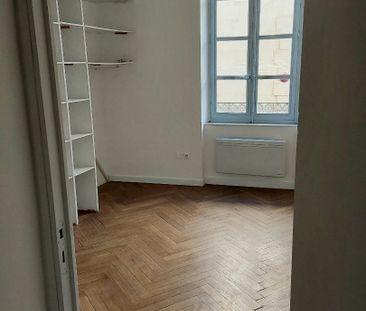 Location Appartement 4 pièces 97m² NARBONNE 11100 - Photo 5