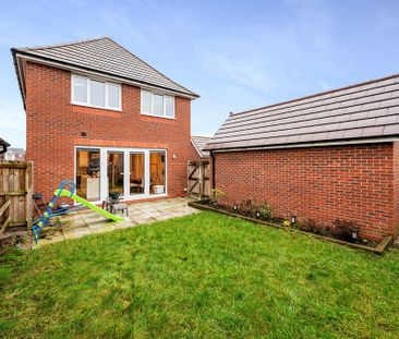 4 bedroom detached house to rent - Photo 6