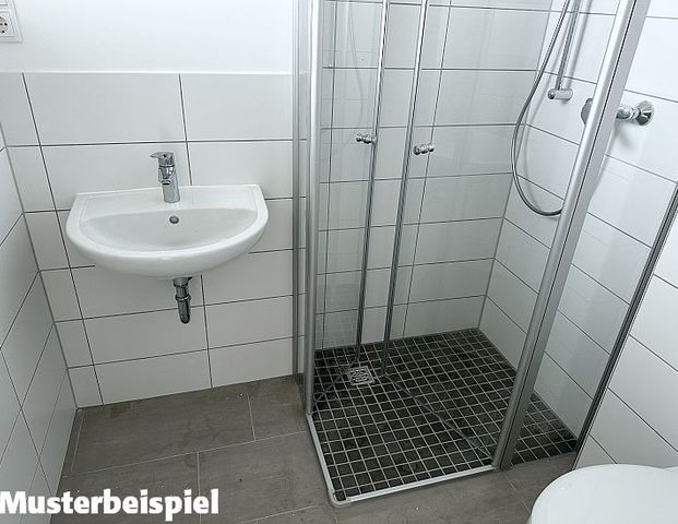 + 1 Zimmer mit modernisiertem Badezimmer + - Photo 1