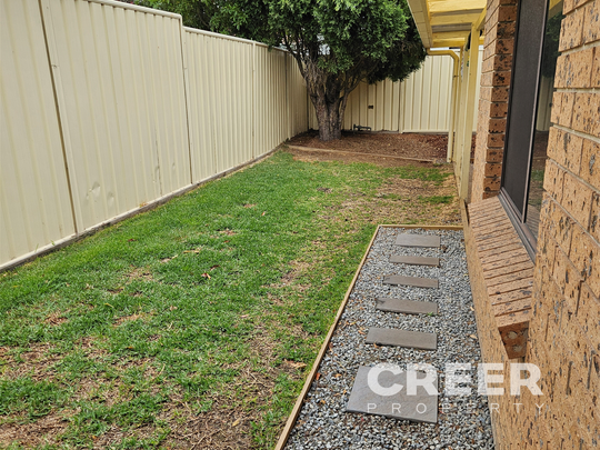 2/17 Kyneton Street, Belmont - Photo 1