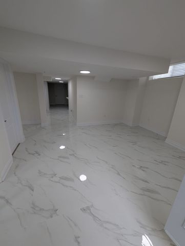 For Lease - 9 Cranley Road Unit# Bsmt, East Gwillimbury, Ontario - Photo 5