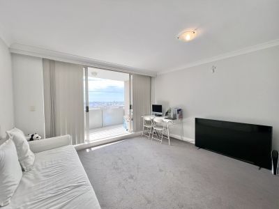 1 Bedroom with parking - Photo 1