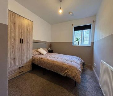 Bedroom | Student House | West End // Sept, LN1 - Photo 3