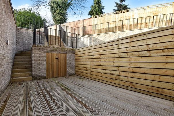 2 bedroom flat to rent - Photo 1