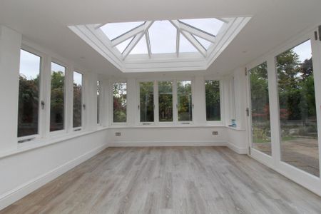 5 bedroom detached house to rent - Photo 2