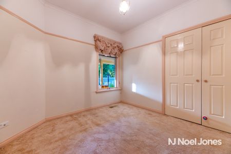 1A Menin Road, NUNAWADING - Photo 2