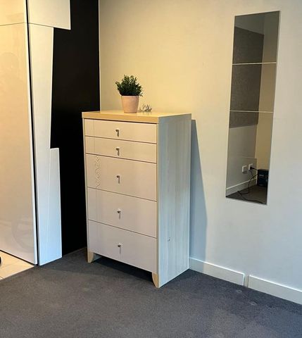 Luxury And Fully Furnished Student Accommodation - Photo 2