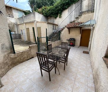 À Louer : Appartement T2 Meublé à Nîmes - Confort et Proximité de l... - Photo 2