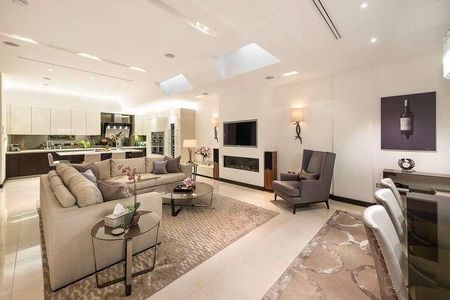 Onslow Mews West, Kensington, London, SW7 - Photo 2