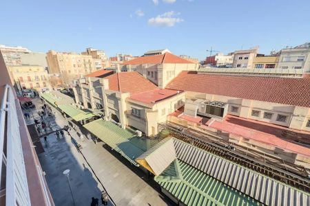 Carrer dOccident, L'Hospitalet de Llobregat, Catalonia - Photo 3