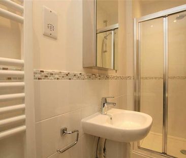 Haden Square, Reading, Berkshire, RG1 - Photo 3