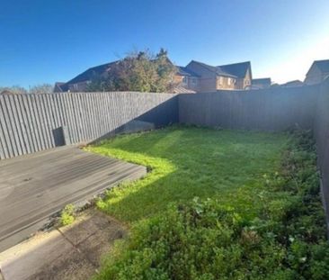 2 bedroom semi-detached house to rent - Photo 3