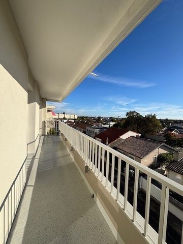 Location Appartement 5 pièces 98m² BORDEAUX 33200 - Photo 5