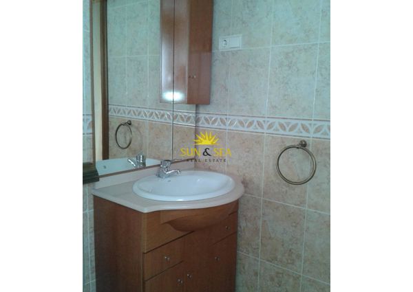 THREE-BEDROOM APARTMENT – ALMORADÍ