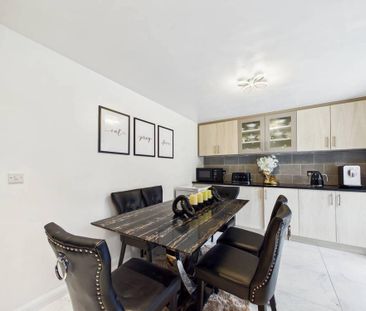 3 bedroom semi-detached house to rent - Photo 6