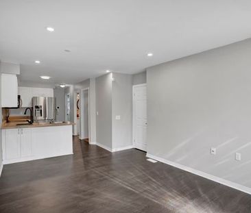 For Lease - 58 Avenue Street Unit# Upper, Oshawa, Ontario - Photo 3