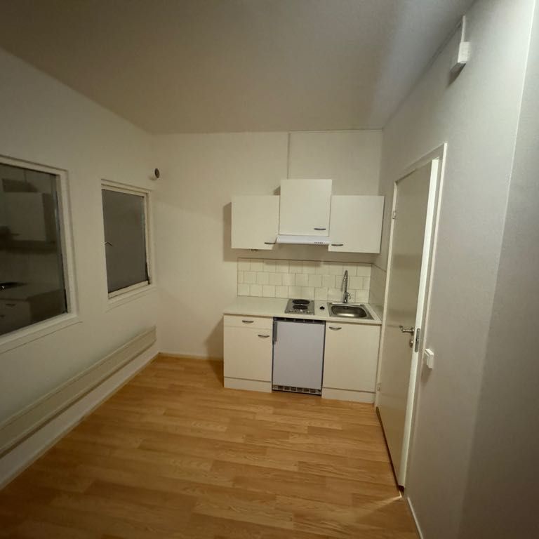 Lyftkransvägen, Skogås - Photo 1