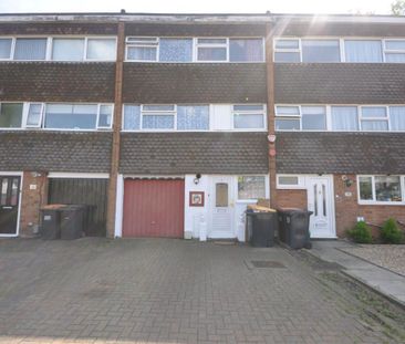 Fearnley Crescent, Bedford - Photo 4