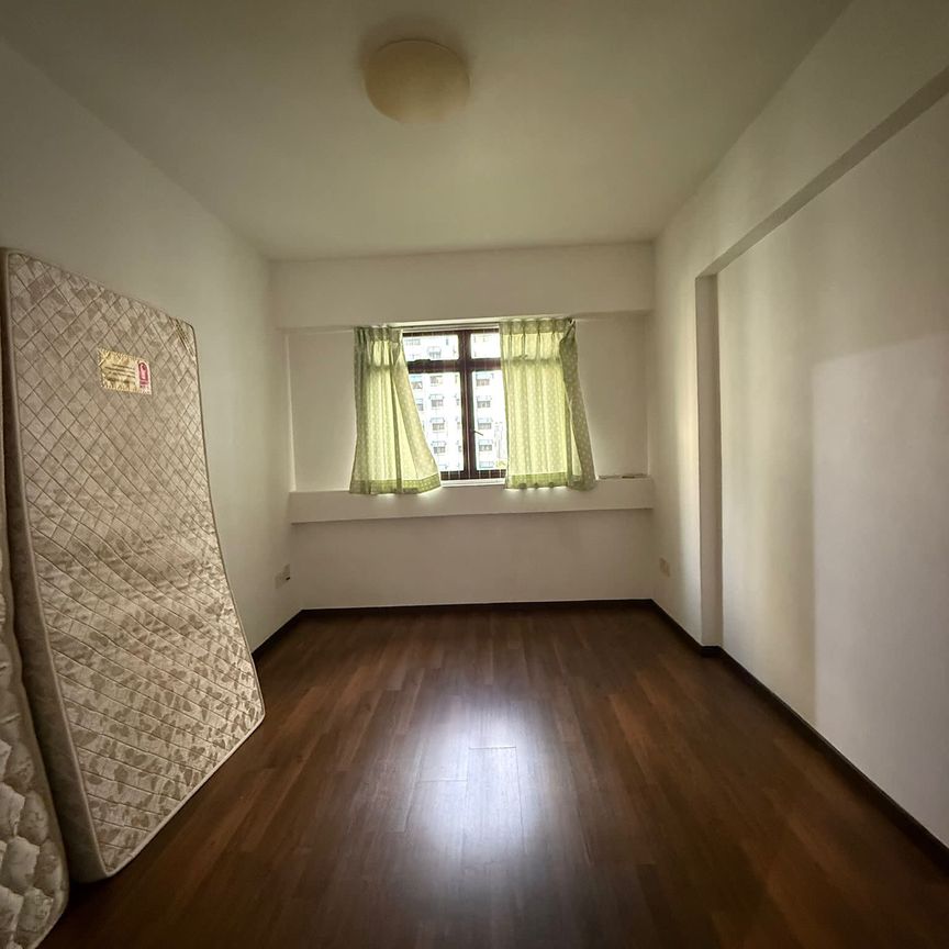 3 Bedroom HDB_EXECUTIVE at Jurong West - Photo 1