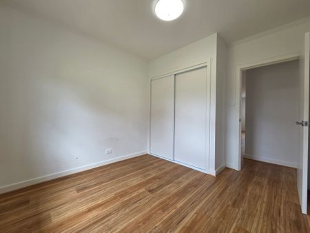 Renovated 3 Bedroom Home - Photo 3