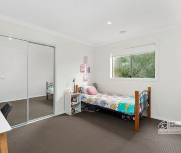 5 Eaglewood Way, California Gully - Photo 5