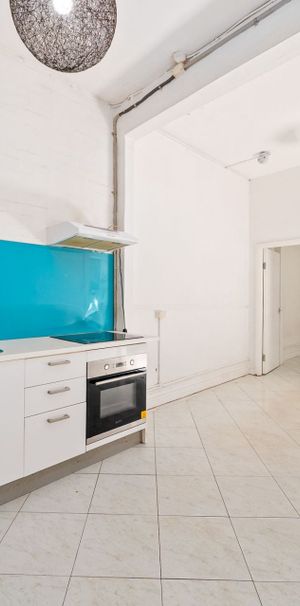 Convenient One-Bedroom Residence in the Heart of Haberfield! - Photo 1