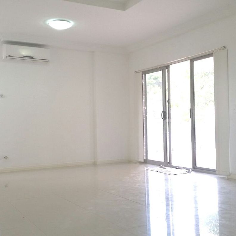 2 Bedroom Plus Study or 3 Bedrooms! - Photo 1