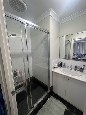 Well Located Unit 3x2 - Photo 5