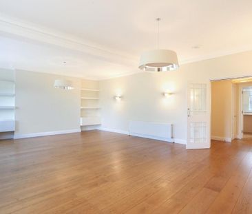 3 bedroom flat to rent - Photo 3
