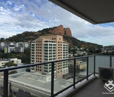 FULLY FURNISHED IN THE HEART OF THE CBD - Photo 3