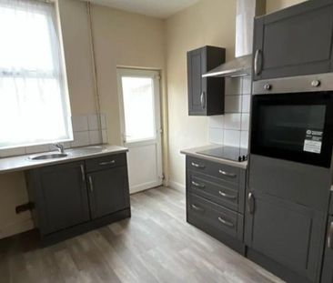 2 bedroom terraced house to rent - Photo 5