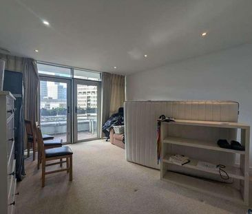 Gerry Raffles Square, London, E15 - Photo 3