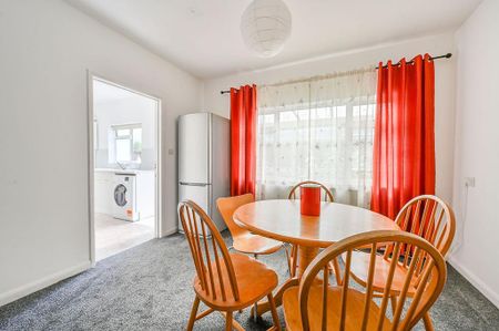 4 bedroom house to rent - Photo 2
