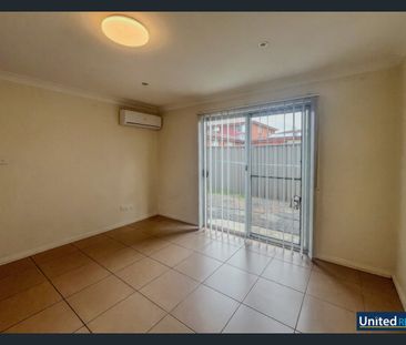 TWO BEDROOM GRANNY FLAT IN A QUIET NEIGHBOURHOOD - Photo 2