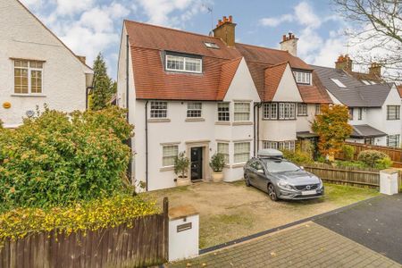 5 bedroom semi-detached house to rent - Photo 4